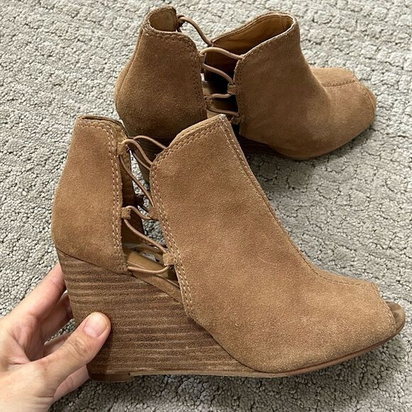 Lucky Brand Carmel Brown Suede Peep Toe Wedge Booties - Picture 3 of 12